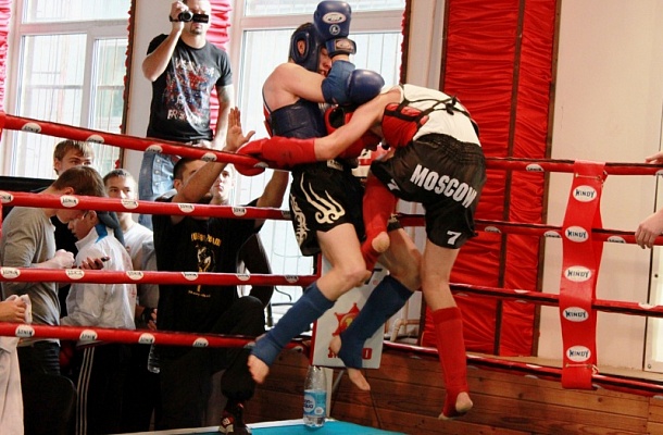 Купить занятие тайским боксом в Ростове-на-Дону. Сервис Ultra Подарки. Хотите взять уроки Муай Тай в клубе тайского бокса? Купите сертификат на занятие тайским боксом в Ростове-на-Дону. Сервис UltraPodarki.ru 8 800 505 95 30. Занятия тайским боксом, тайский бокс индивидуальные занятия, занятия тайским боксом в Ростове-на-Дону, тайский бокс цена, тайский бокс тренировка, тайский бокс клуб, тайский бокс клуб в Ростове-на-Дону, муай тай, уроки муай тай, сертификат на тайский бокс, Муай Тай Ростов-на-Дону, Тайский бокс Ростов-на-Дону, купить тайский бокс, купить муай тай, купить Тайский бокс Ростов-на-Дону