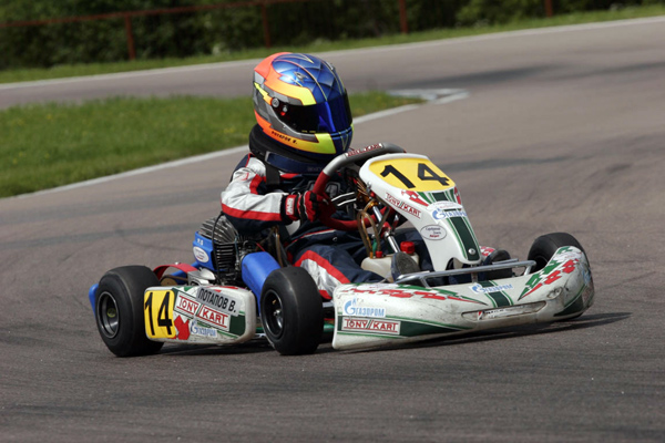 Картинг в Ростове-на-Дону. ULTRA ПОДАРКИ. Купить картинг в Ростове-на-Дону. Попробуйте участие в настоящей гонке и получите порцию незабываемых эмоций. Гонки на картах - это приятно и доступно. Сервис UltraPodarki.ru 8 800 505 95 30. Картинг Ростов-на-Дону, картинг, гонки на картах Ростов-на-Дону, гонки на картах, езда на карте Ростов-на-Дону, езда на карте, купить картинг Ростов-на-Дону, купить картинг, картинг цена Ростов-на-Дону, картинг цена, картинг клуб Ростов-на-Дону, картинг клуб, картинг центр, картинг центр Ростов-на-Дону