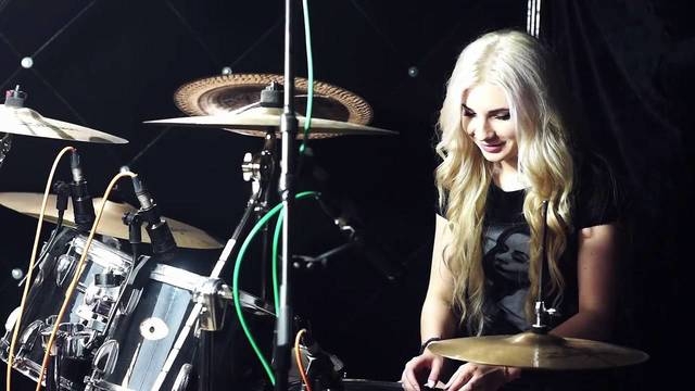 Купить игру на барабанах в Ростове-на-Дону. Сервис Ultra Подарки. Хотите играть на барабанах? Купите сертификат на обучение игре на барабанах в Ростове-на-Дону. Сервис UltraPodarki.ru 8 800 505 95 30. Игра на барабанах, уроки игры на барабанах, обучение игре на барабанах, барабан обучение, играть на барабанах, игра на барабанах сертификат, уроки на барабанах, игра на барабанах в Ростове-на-Дону, уроки игры на барабанах в Ростове-на-Дону, барабаны цена Ростов-на-Дону, уроки на барабанах в Ростове-на-Дону