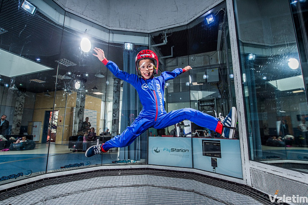 Полёт в аэротрубе  в Ростове-на-Дону. Ultra Подарки. Полёт в аэротрубе  в Ростове-на-Дону. Попробуйте полёт в аэротрубе . Сервис: UltraPodarki.ru 8 800 505 95 30. Полёт в аэротрубе , аэротруба Ростов-на-Дону, полёт Ростов-на-Дону