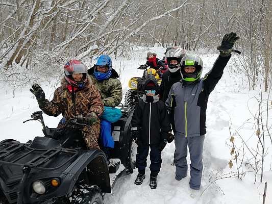 Прокат квадроциклов в Ростове-на-Дону. Сервис Ultra Подарки. Подарочный сертификат на прокат квадроциклов в Ростове-на-Дону. Закажите катание на квадроциклах недорого и наслаждайтесь активным отдыхом с друзьями. Выбирайте живописные маршруты для езды на квадроциклах. Сервис UltraPodarki.ru 8800-505-9530. Катание на квадроциклах, Прокат квадроциклов, езда на квадроцикле, прокат квадроциклов Ростов-на-Дону, катание на квадроциклах Ростов-на-Дону, Катание на квадроциклах зимой, Сертификат на катание на квадроциклах 

