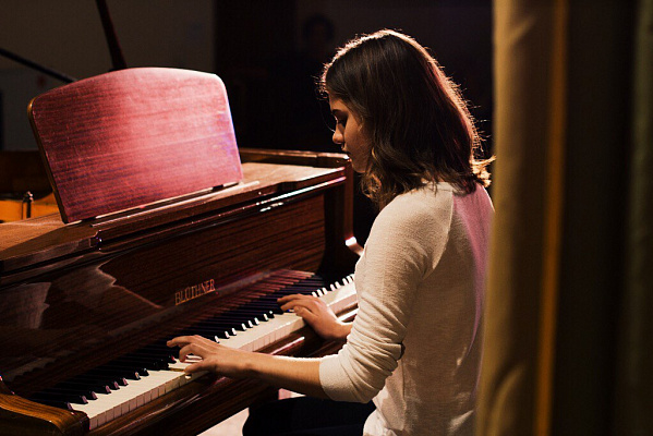 Игра на фортепиано в Ростове-на-Дону. Ultra Подарки. Купить занятия по игре на фортепиано в Ростове-на-Дону. Занятия на фортепиано развивают слух и улучшают работу мозга. Сервис UltraPodarki.ru 8 (800) 505 95 30. Фортепиано Ростов-на-Дону, фортепиано, игра на фортепиано Ростов-на-Дону, игра на фортепиано, обучение фортепиано Ростов-на-Дону, обучение фортепиано, занятия на фортепиано Ростов-на-Дону, занятия на фортепиано
