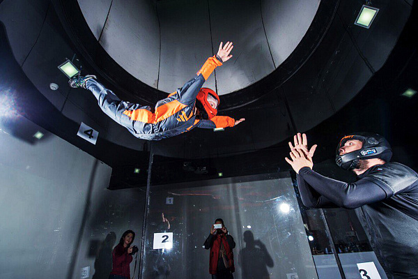 Полёт в аэротрубе  в Ростове-на-Дону. Ultra Подарки. Полёт в аэротрубе  в Ростове-на-Дону. Попробуйте полёт в аэротрубе . Сервис: UltraPodarki.ru 8 800 505 95 30. Полёт в аэротрубе , аэротруба Ростов-на-Дону, полёт Ростов-на-Дону