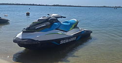 Катание на гидроцикле