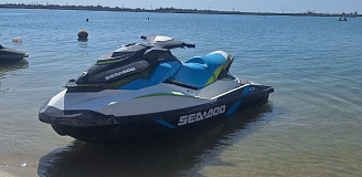 Катание на гидроцикле