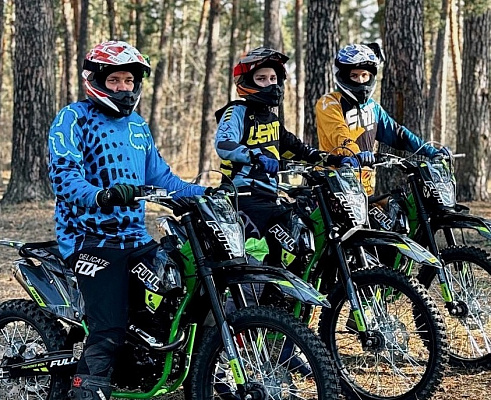 Катание на мотоцикле в Ростове-на-Дону. ULTRA ПОДАРКИ. Купить катание на мотоцикле в Ростове-на-Дону. Попробовав езду на мотоциклах, вы получите порцию адреналина и невероятные эмоции. Сервис: UltraPodarki.ru 8 800 505 95 30.. Катание на мотоцикле в Ростове-на-Дону, прокат мотоциклов Ростов-на-Дону, катание на мотоциклах, прокат мотоцикла, езда на мотоцикле Ростов-на-Дону, езда на мотоцикле, мотопрогулка Ростов-на-Дону, мотопрогулка