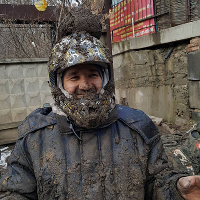 Аренда квадроциклов в Ростове-на-Дону. Подарочные сертификаты Ultra Подарки. Закажите подарочный сертификат на катание на квадроциклах  в Ростове-на-Дону. Недорогой прокат квадроциклов в подарок для мужчин или парней на день рождения и юбилей. Езда на квадроциклах - наслаждение активным отдыхом с друзьями. Сервис UltraPodarki.ru 8 (800) 505 95-30. Квадроцикл, катание на квадроциклах, прокат квадроциклов, езда на квадроцикле, прокат квадроциклов Росто-на-Дону, катание на квадроциклах летом, катание на квадроциклах осенью, катание на квадроциклах зимой, сертификат на катание на квадроциклах
