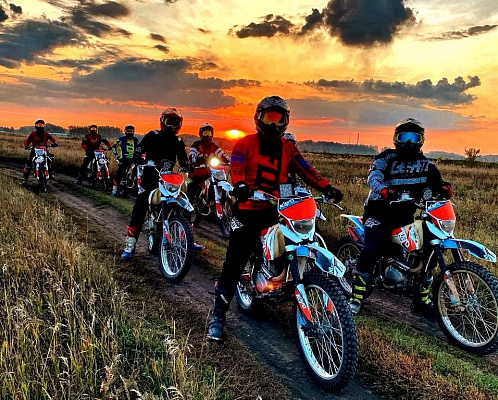 Катание на мотоцикле в Ростове-на-Дону. ULTRA ПОДАРКИ. Купить катание на мотоцикле в Ростове-на-Дону. Попробовав езду на мотоциклах, вы получите порцию адреналина и невероятные эмоции. Сервис: UltraPodarki.ru 8 800 505 95 30.. Катание на мотоцикле в Ростове-на-Дону, прокат мотоциклов Ростов-на-Дону, катание на мотоциклах, прокат мотоцикла, езда на мотоцикле Ростов-на-Дону, езда на мотоцикле, мотопрогулка Ростов-на-Дону, мотопрогулка