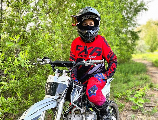 Катание на мотоцикле в Ростове-на-Дону. ULTRA ПОДАРКИ. Купить катание на мотоцикле в Ростове-на-Дону. Попробовав езду на мотоциклах, вы получите порцию адреналина и невероятные эмоции. Сервис: UltraPodarki.ru 8 800 505 95 30.. Катание на мотоцикле в Ростове-на-Дону, прокат мотоциклов Ростов-на-Дону, катание на мотоциклах, прокат мотоцикла, езда на мотоцикле Ростов-на-Дону, езда на мотоцикле, мотопрогулка Ростов-на-Дону, мотопрогулка